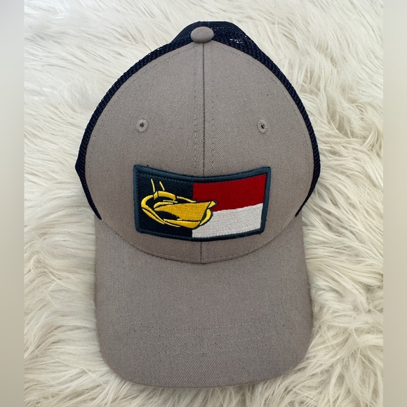 Jarrett Bay Hat - Picture 1 of 3